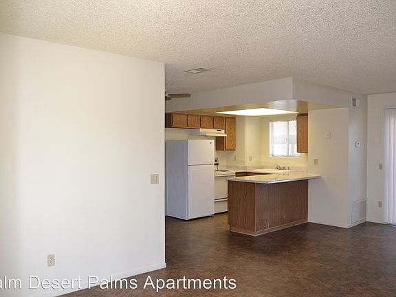 4th image of 77929 Dudley Dr