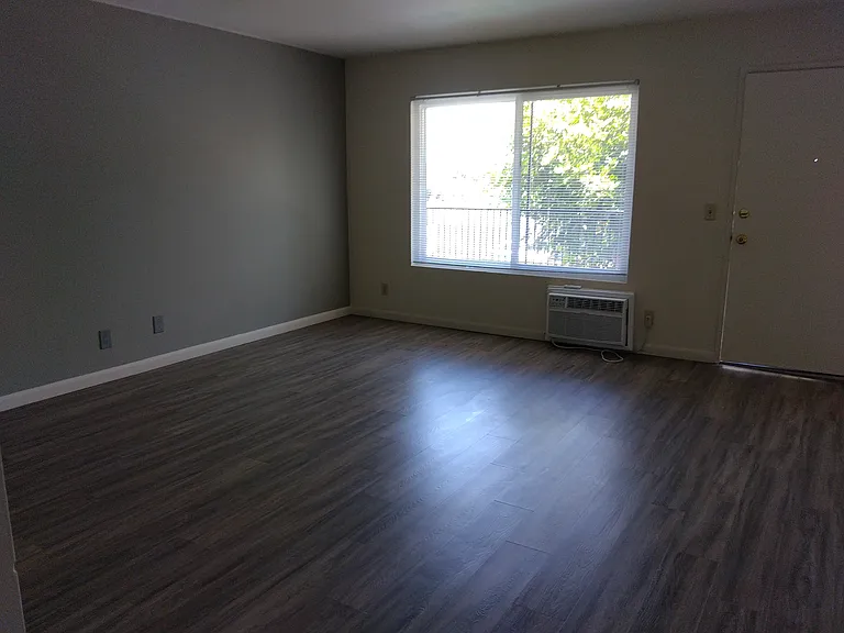 9181 Trask Ave #19 — Photo 18
