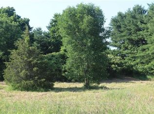 35 Prinyers Dr, Prince Edward County, ON K0K 2T0