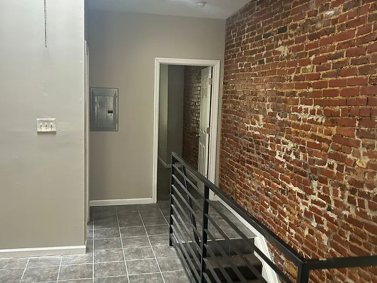 3422 Braddock Street — Photo 6