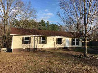 57 Northwood Dr, Lexington, TN 38351