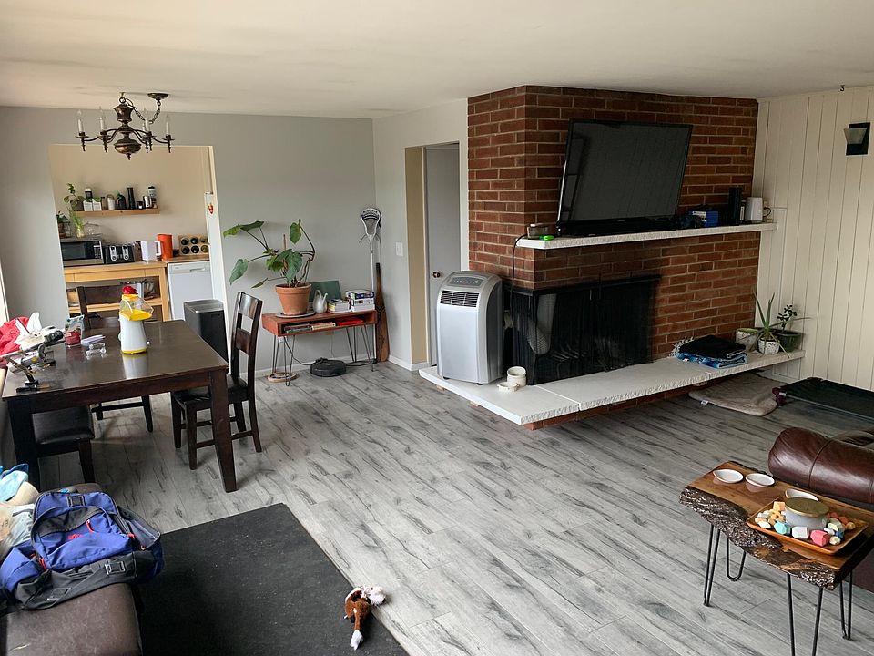 2nd image of 5618 3rd Ave NW