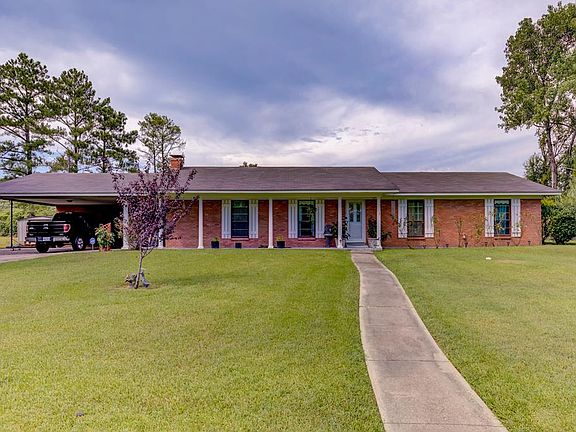2nd image of 3 Grandview Dr