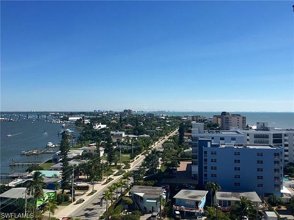 5th image of 200 Estero Blvd #906