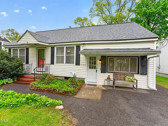3rd image of 1026 Dudley Road