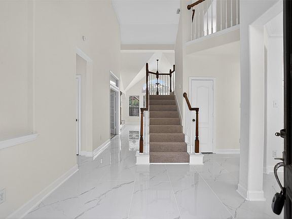 3rd image of 3314 Crimson Maple Ct
