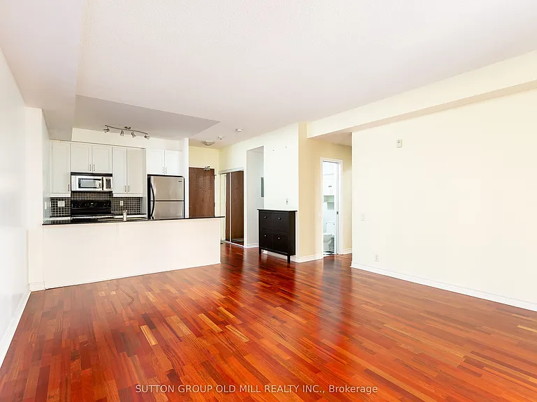 4196 Dundas St W #209 — Photo 14