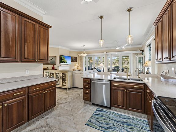 3rd image of 3193 SE Carrick Green Court