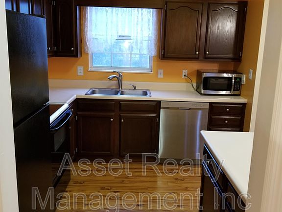 2nd image of 4621 Baverton Dr