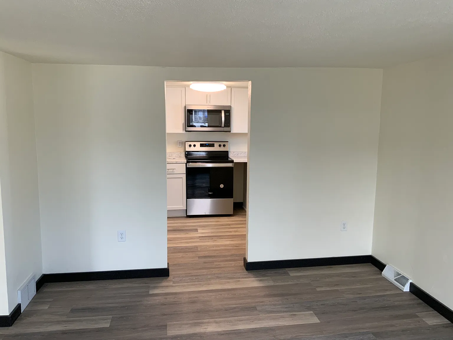 2 bed, $1,450 — Photo 3
