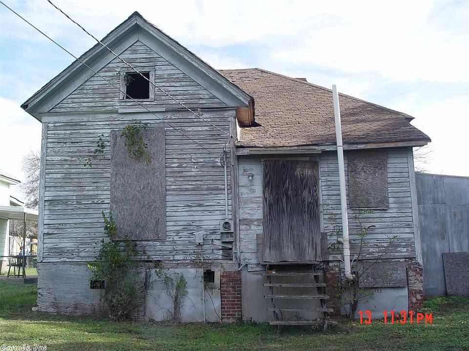2nd image of 1610 Hanger St