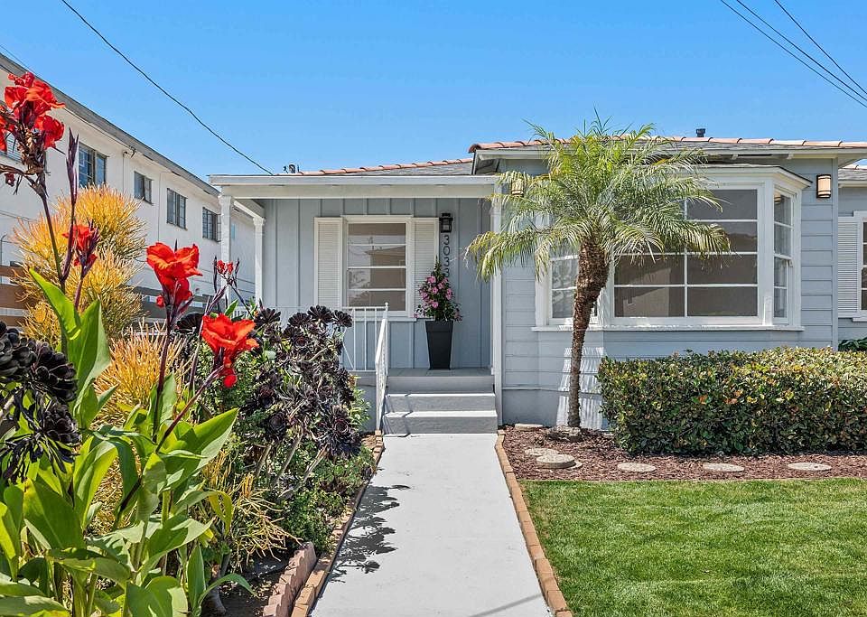 1st image of 3033 Oliphant St