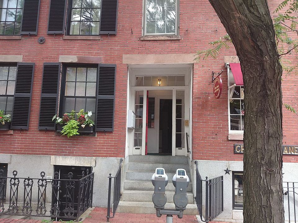 2nd image of 127 Charles St APT 4