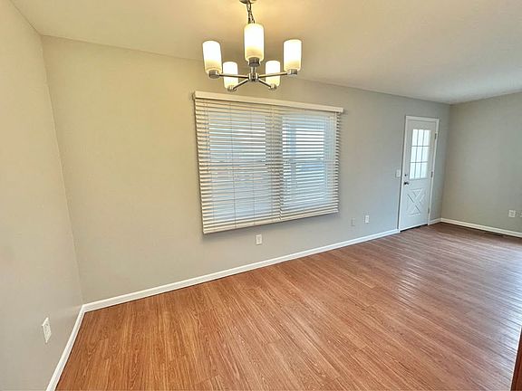 5th image of 31655 Couchez St #655