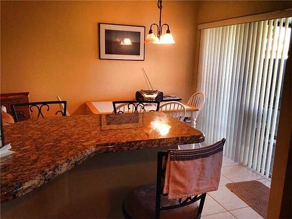 5th image of 2255 Discovery Cir W