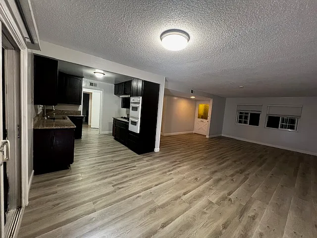 12516 Chadwell St — Photo 14