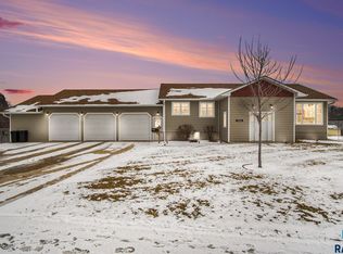 506 N Union Ave, Madison, SD 57042