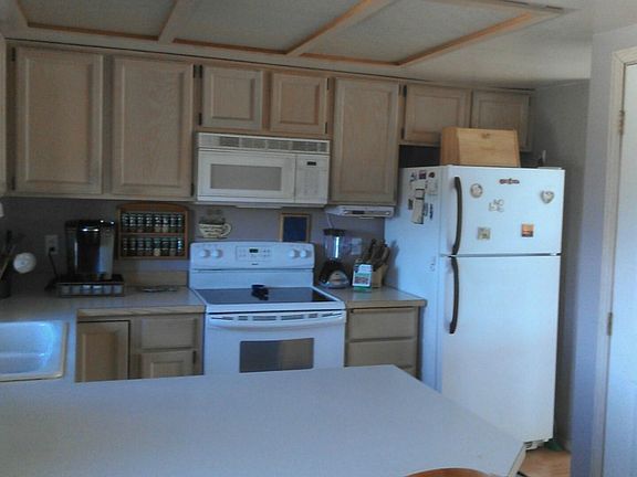 4th image of 27509 Country Pl NW