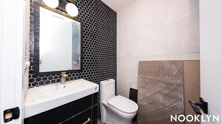 Rented by Nooklyn NYC LLC | media 7