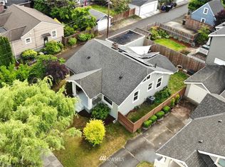 2112 N Cedar St, Tacoma, WA 98406
