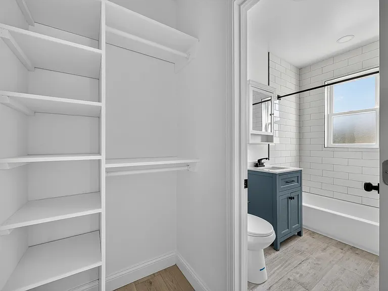 1140 Ashland St #D — Photo 18