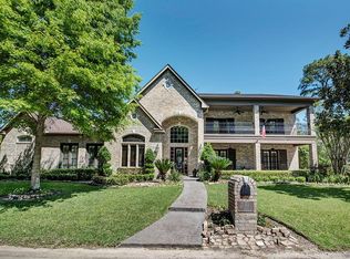 241 Merrie Way Ln, Piney Point Village, TX 77024