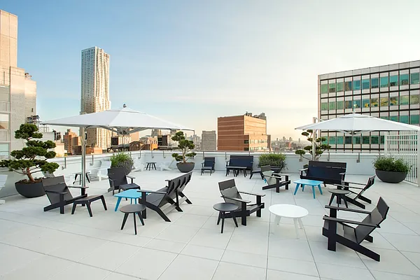Rented by Metro Loft Management | media 4