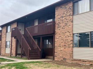 912 Georgetowne Dr, O Fallon, IL 62269