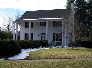 410 Hibriten Dr SE, Lenoir, NC 28645