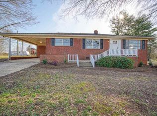 661 Bud Arthur Bridge Rd, Cowpens, SC 29330