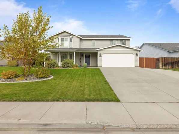 5600 Kona Dr, West Richland, WA 99353