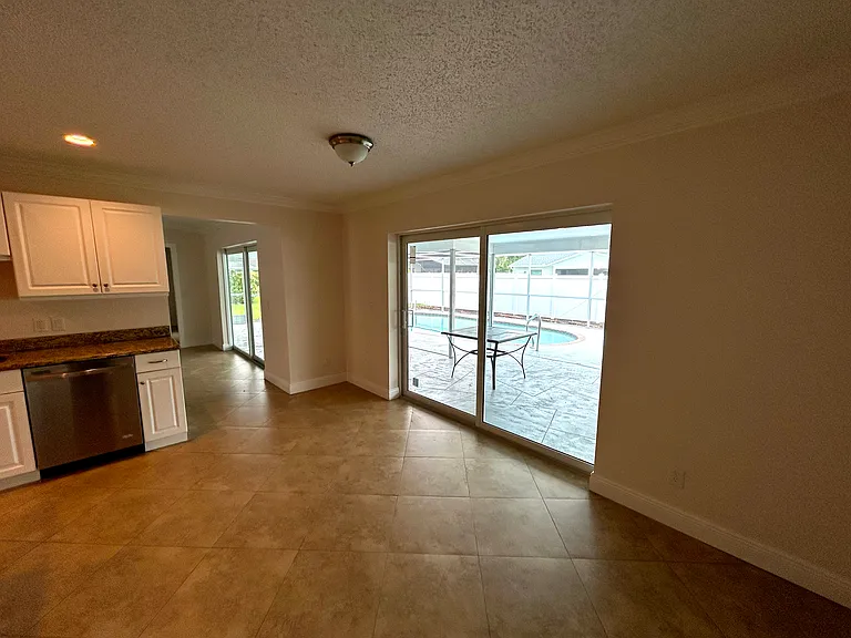2509 SE 26th Ave — Photo 8