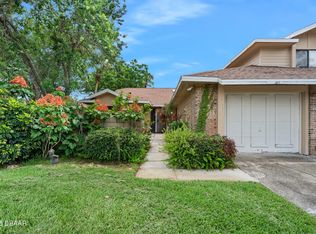 517 Brown Pelican Dr, Daytona Beach, FL 32119