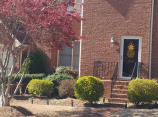 2630 Holcomb Springs Dr, Alpharetta, GA 30022