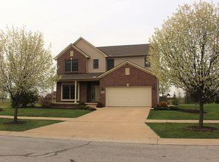 554 Ridge Point Dr, Dundee, MI 48131