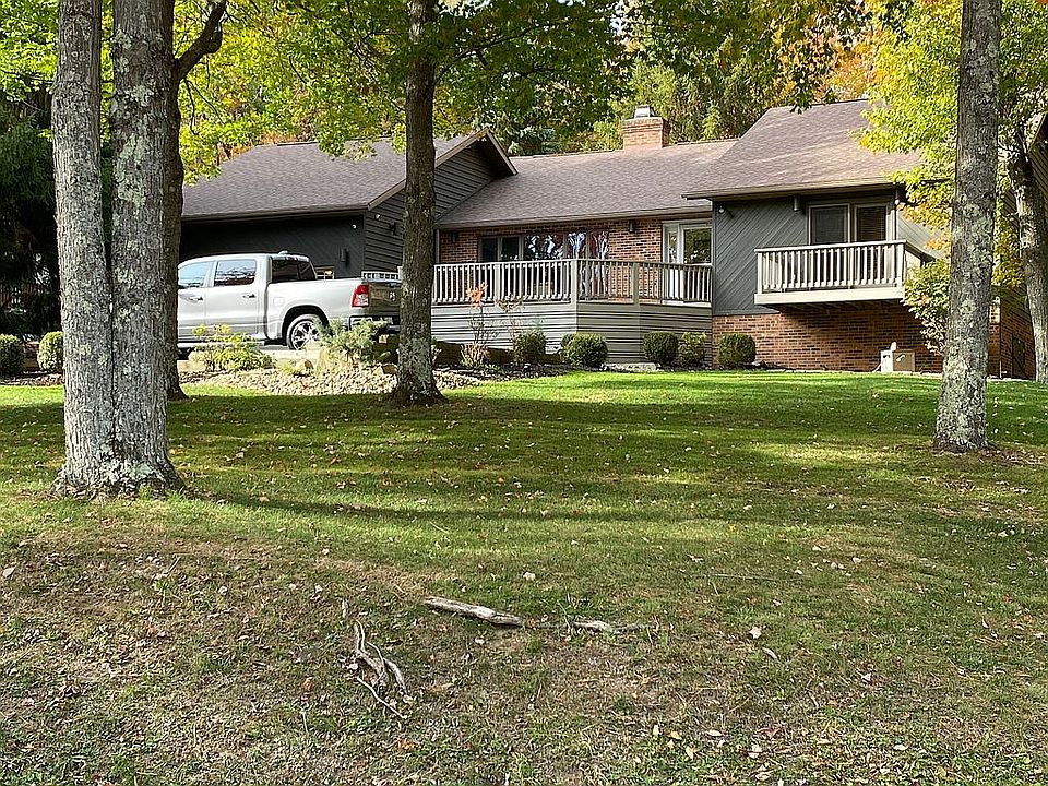 2nd image of 1001 Penn Point Rd