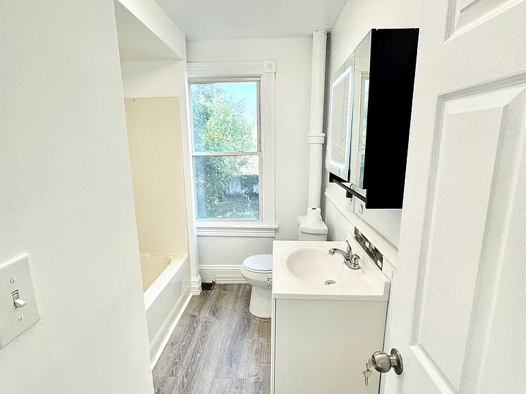 126 Poplar St — Photo 7
