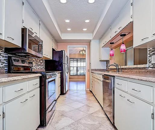 3rd image of 8717 Braxton Dr