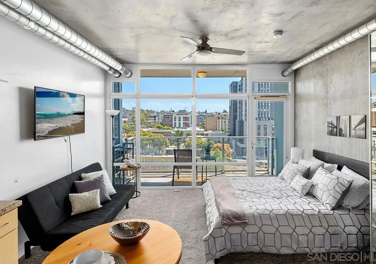 Stylish East Village Studio | Rooftop Amenities | Flexible Lease Options — Photo 2