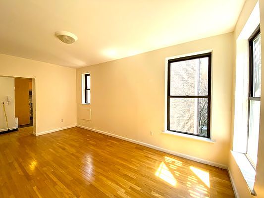 2nd image of 48 W 73rd St APT 5A