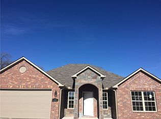 4202 SW Fieldstone Blvd, Bentonville, AR 72712