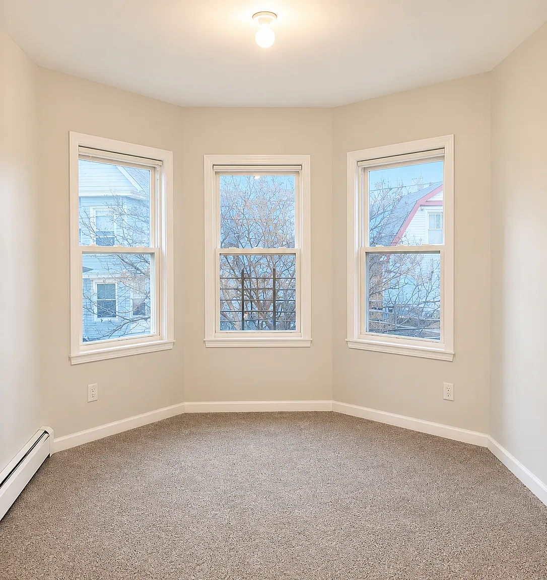 3 bed, 700 sqft, $2,150 — Photo 4