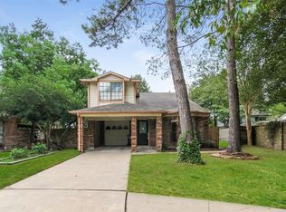 7774 High Village Dr, Houston, TX 77095