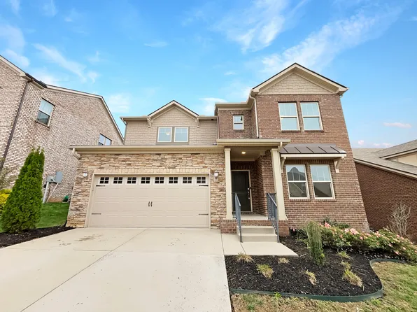 592 Fall Creek Cir, Goodlettsville, TN 37072