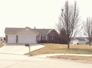 2 Bucktail Ct, Troy, MO 63379