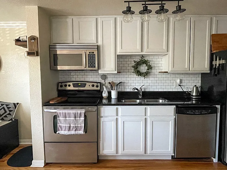 529 N Washington St #205 — Photo 4