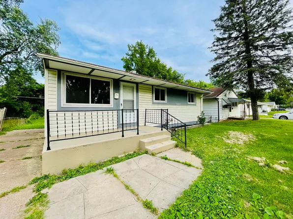 10800 Spring Garden Dr, Saint Louis, MO 63137