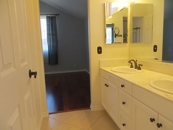 5th image of 777 S Marengo Ave APT 3