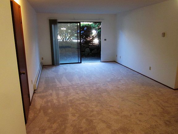 5th image of 17905 140th Ln NE APT 113