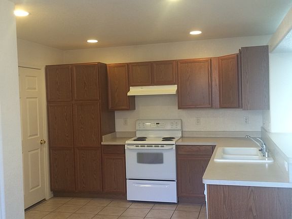 2nd image of 2842 Kiowa Blvd N #101